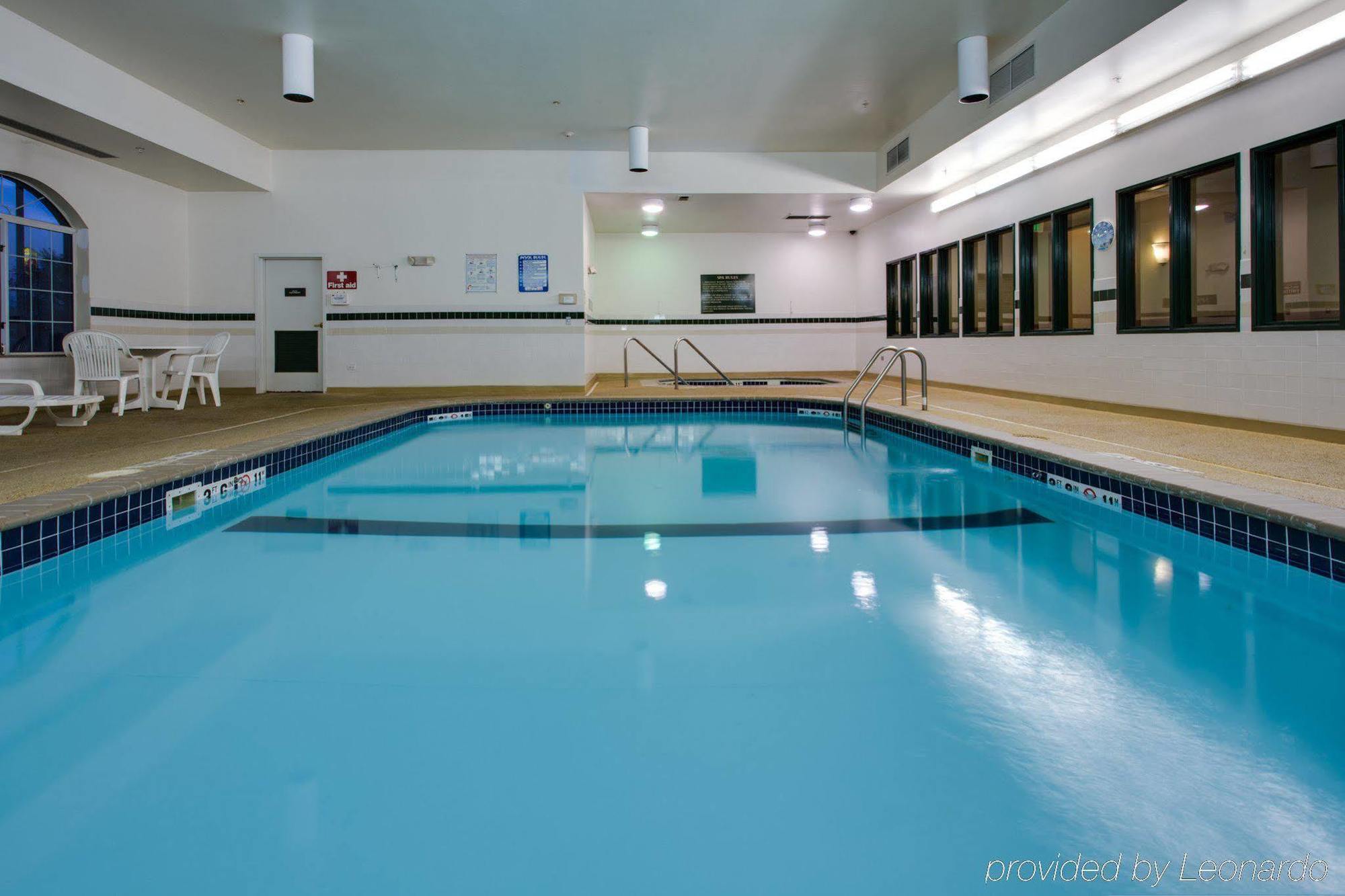 Country & By Radisson, Merrillville, In Merrillville
